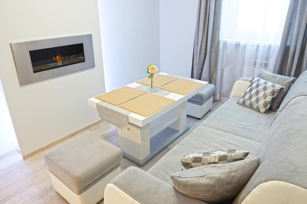Apartament Klos *